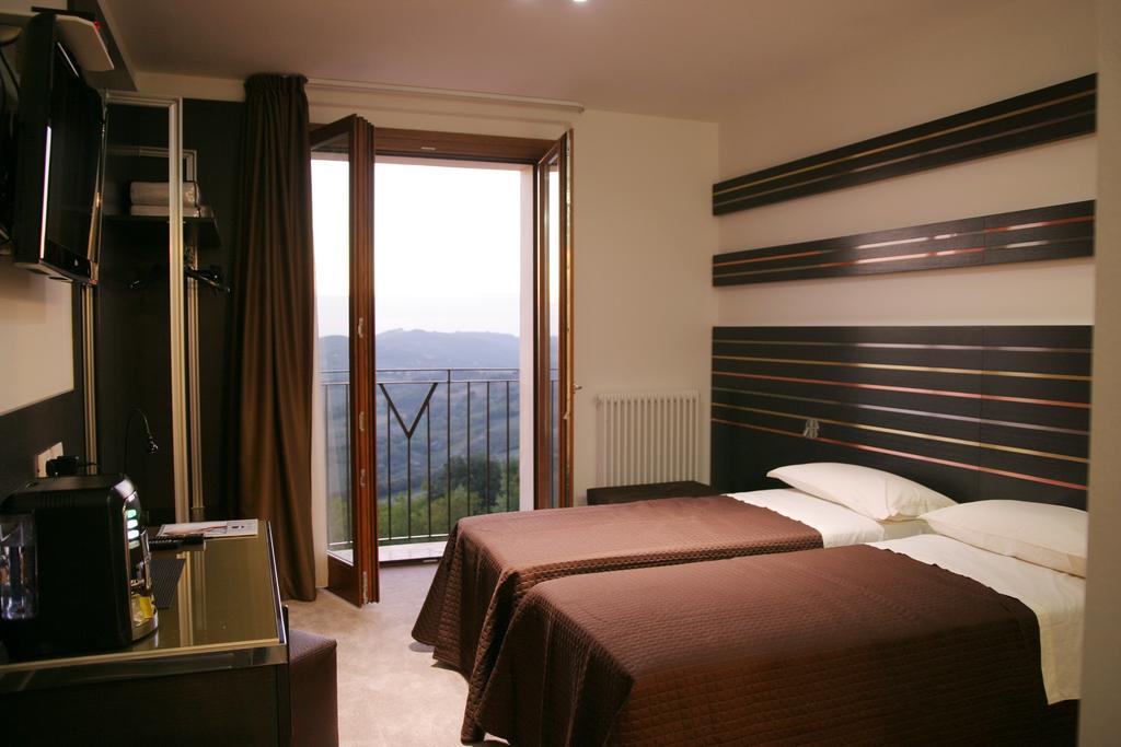 Albergo Diffuso - Il Poggetto Tra Urbino & San Marino 外观 照片