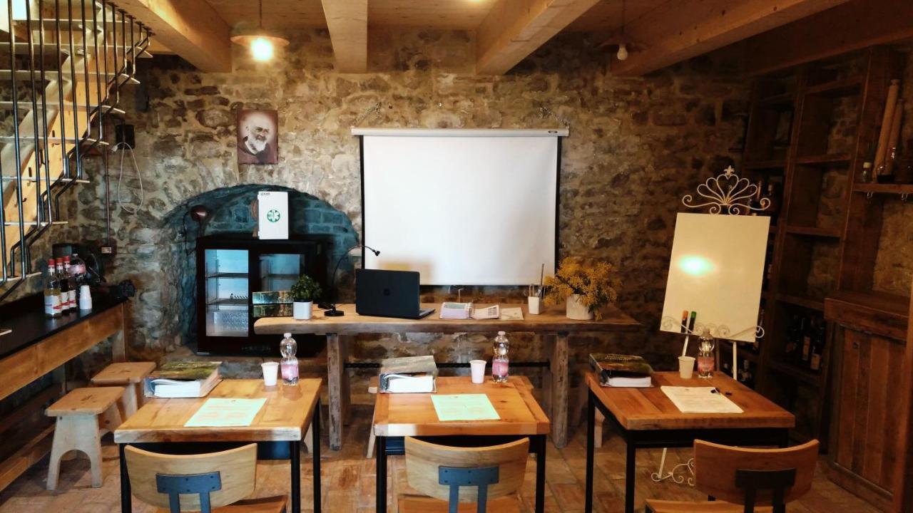 Albergo Diffuso - Il Poggetto Tra Urbino & San Marino 外观 照片